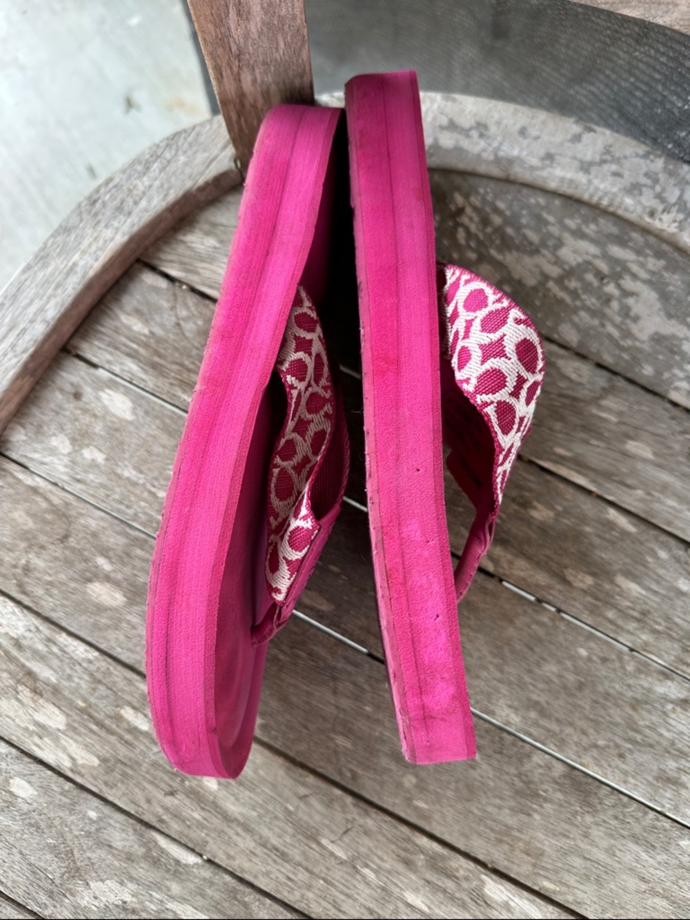 Coach Pink/White Signature Flip Flop Sandals 8 1/2 - Picture 9 of 11